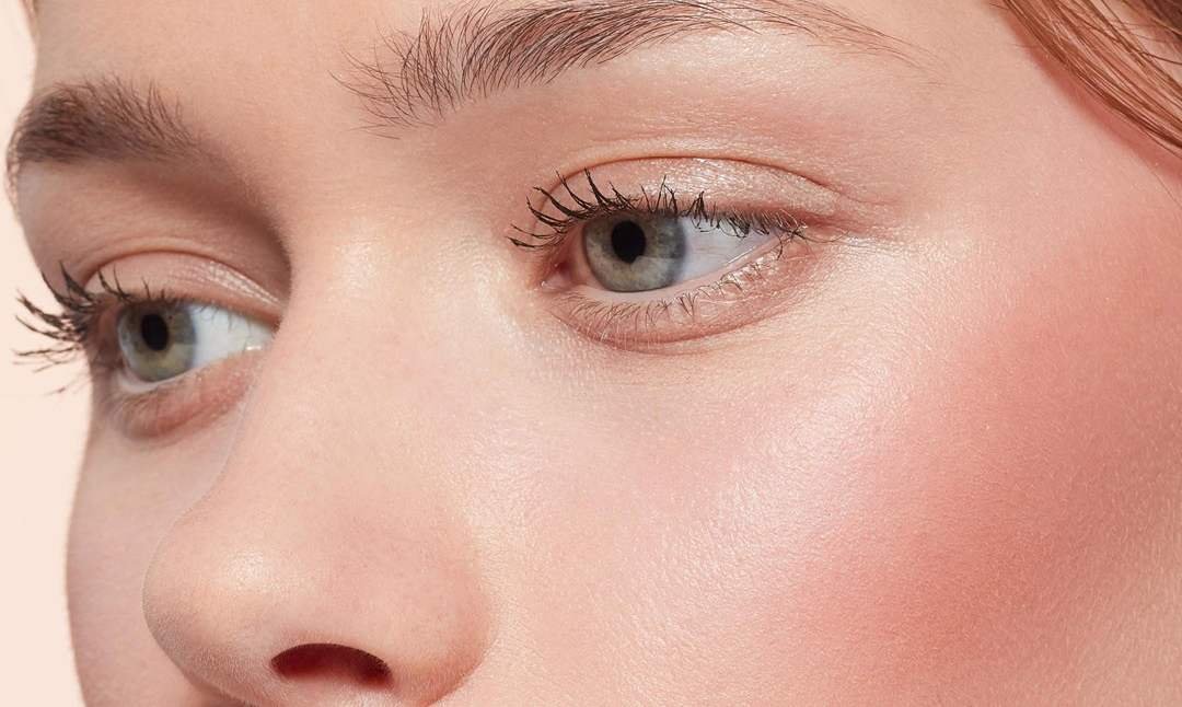 Cómo es el maquillaje para pieles sensibles con rojeces | L'Oréal Paris